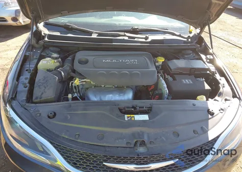 2016 Chrysler 200 Limited из США, поврежденный, VIN 1C3CCCAB2GN126612